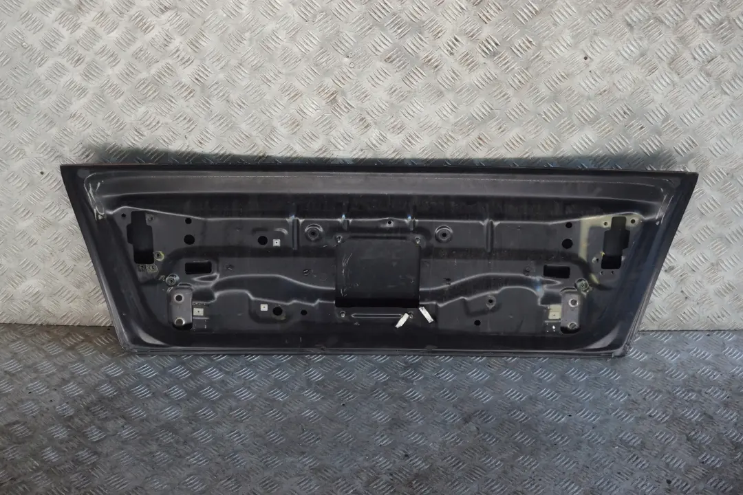 Klapa tylna tył Astro Black do MINI R52 Cabrio o numerze 7132880 MINI R52 Cabrio Klapa tylna tył Astro Black - SKU 7132880-ASB - Numer Części 7132880