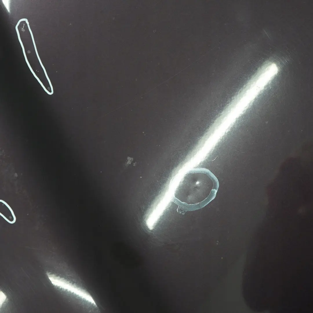 W208 Maska Pokrywa Silnika Almandine Black Metallic - 182 Mercedes - SKU A2088800257-ALB - Numer Części A2088800257