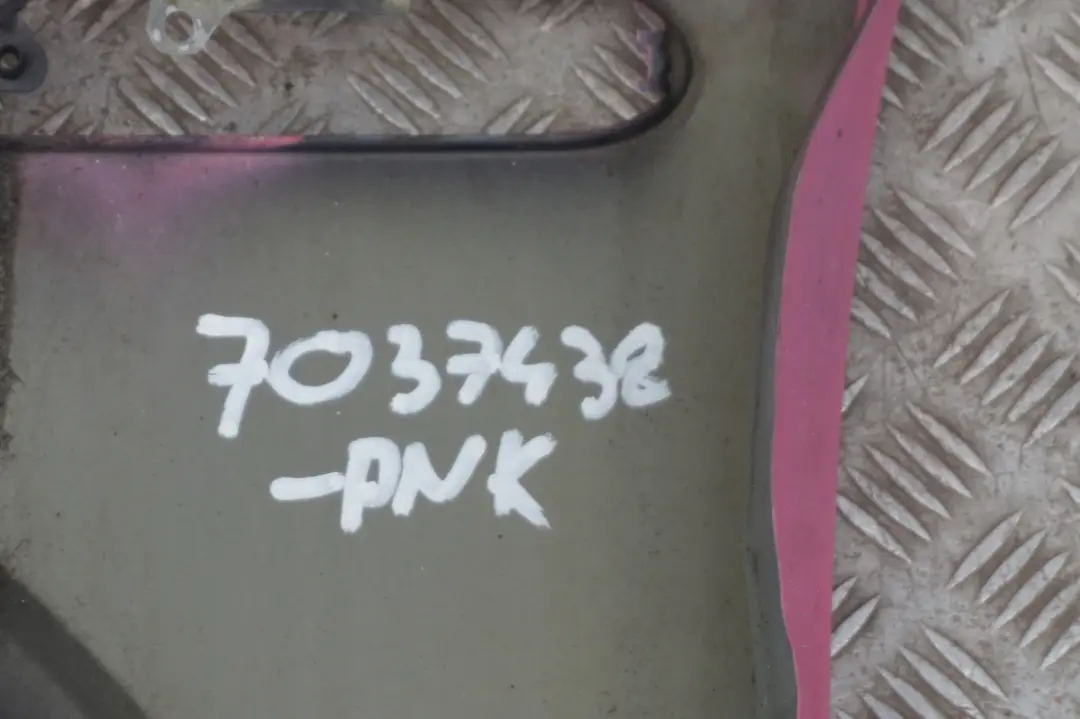 Panel Delantero Derecho Guardabarros Wing Glittering Pink para Mini Cooper R50 R52 con número de pieza 7037438 Mini Cooper R50 R52 Panel Delantero Derecho Guardabarros Wing Glittering Pink - SKU 7037438-PNK - Número de pieza 7037438