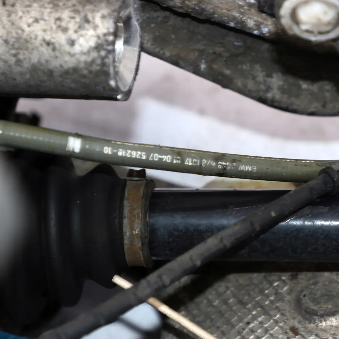 BMW E65 740i N62N Zwrotnica piasta wahacz prawy - SKU 6763120-1 - Numer Części 6763120