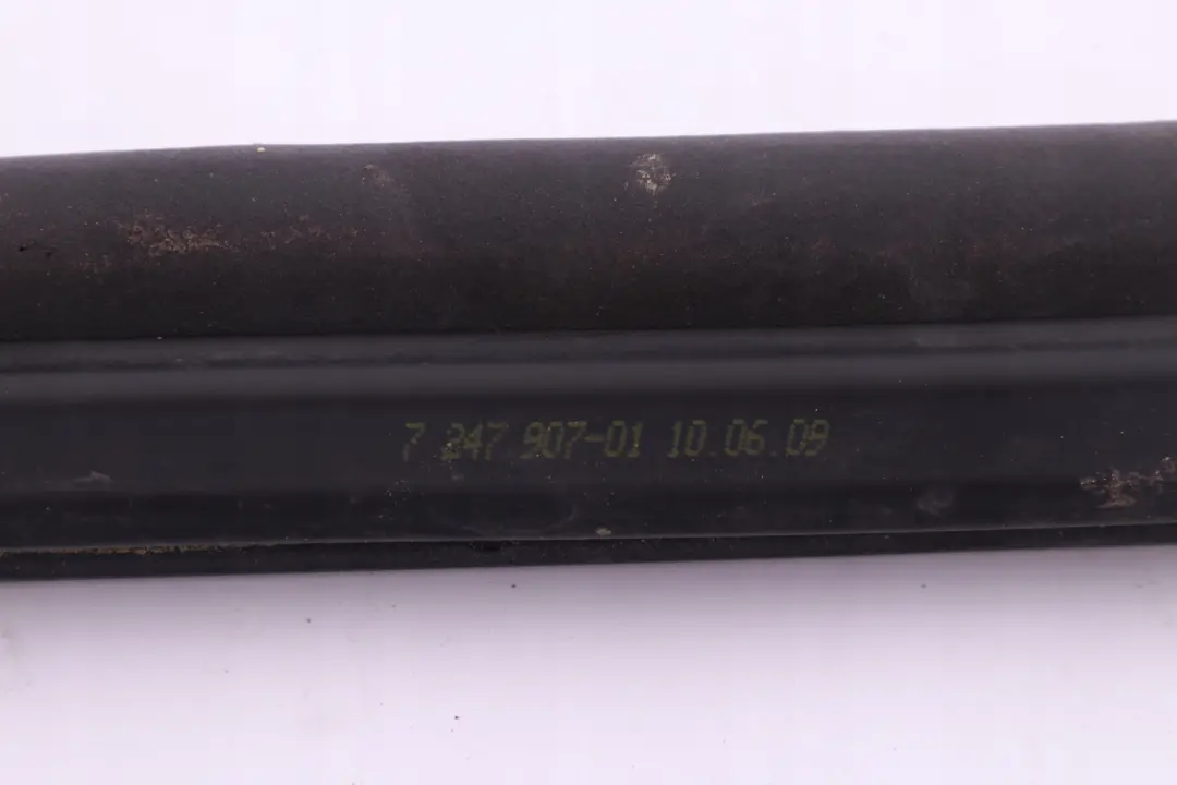 Dichtung Frontklappe Hinten für BMW Z4 er E89 Roadster Cabrio mit Teilenummer 7247907 BMW Z4 er E89 Roadster Cabrio Dichtung Frontklappe Hinten - SKU 7247907 - Teilenummer 7247907