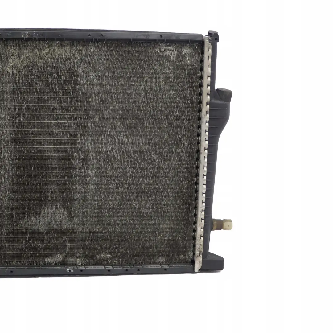 Chauffage K?hmittelkuhler Refroidisseur Radiator 1247145 BMW E36 316i 318i 318is - SKU 1723067 - Numéro de pièce 1723067