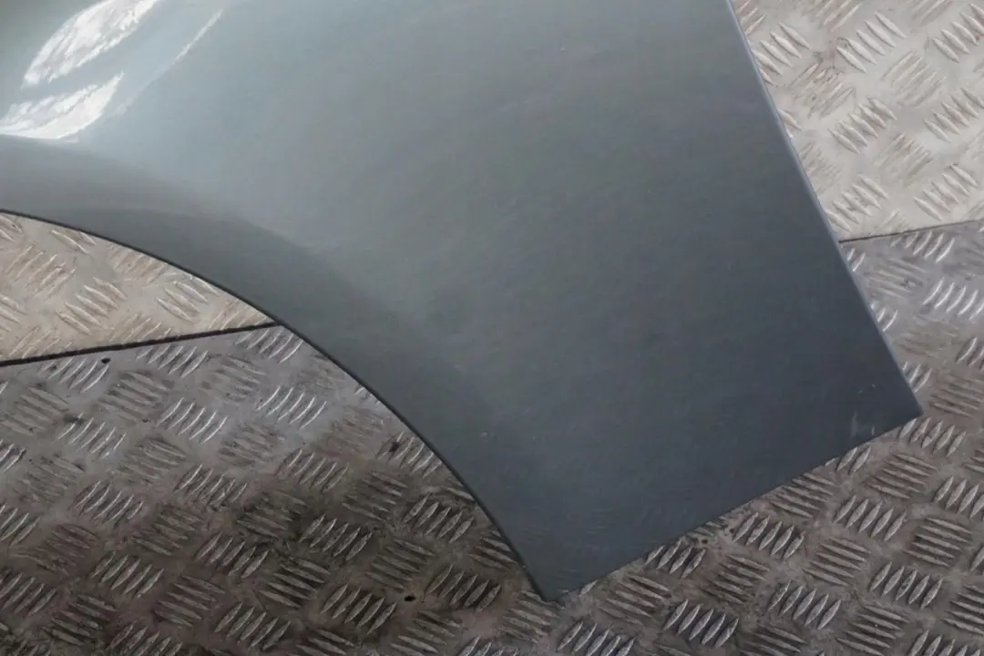 BMW E65 E66 Panel lateral Wing Delantero Izquierdo Titangrau Titan Gris A36 - SKU 7061661-TGR - Número de pieza 7061661