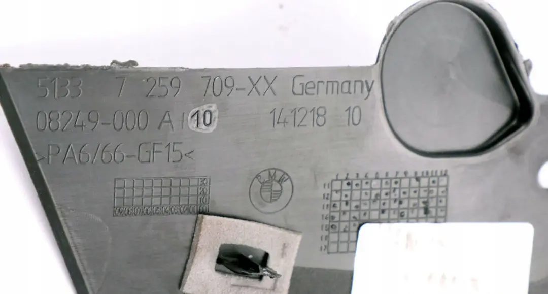 Osłona ramy szyby drzwi lewy tył do BMW F30 F80 o numerze 7259709 BMW F30 F80 Osłona ramy szyby drzwi lewy tył - SKU 7259709 - Numer Części 7259709