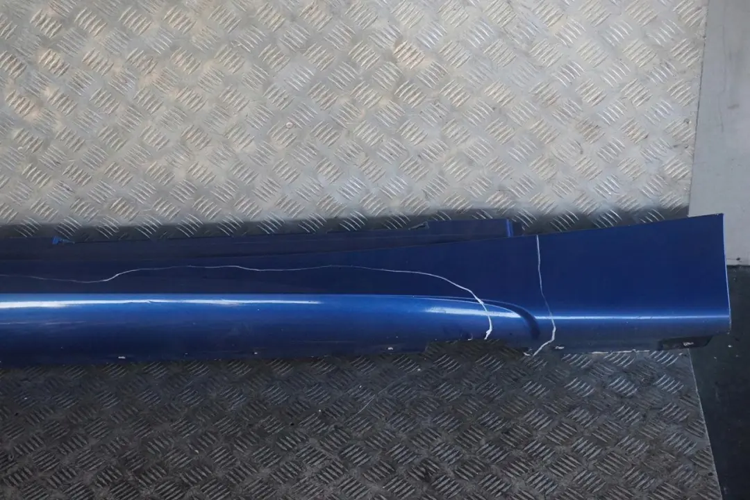 Sill Strip Faldon Lateral Derecho Montegoblau Azul A51 para BMW E87 M Sport con número de pieza 0033556 BMW E87 M Sport Sill Strip Faldon Lateral Derecho Montegoblau Azul A51 - SKU 0033556-MTB - Número de pieza 0033556