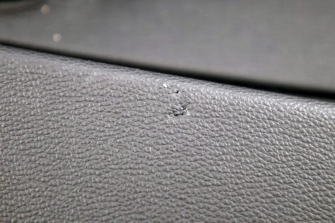 BMW E87 LCI Tapicerka boczek drzwi lewy tył lemon - SKU 9121217 - Numer Części 9121217