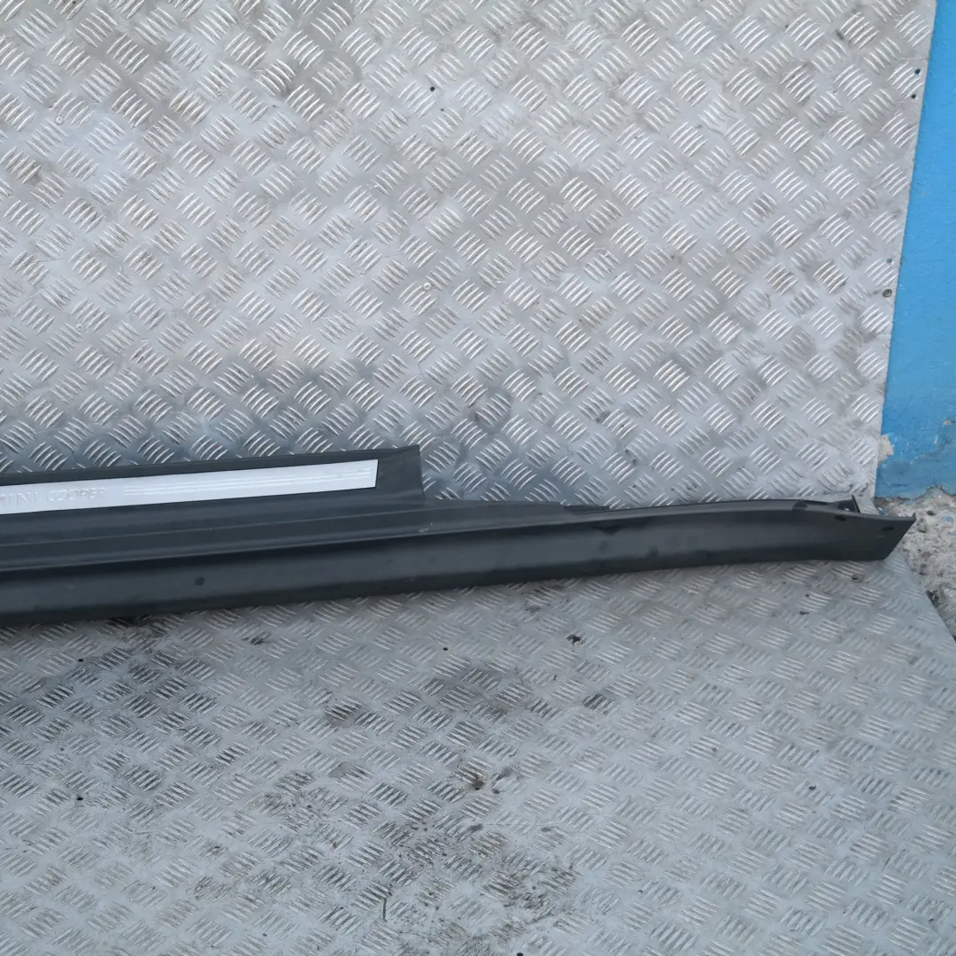 Tapa umbral puerta izquierda para Mini Cooper S 4 R56 R57 R58 con número de pieza 7147915 Mini Cooper S 4 R56 R57 R58 Tapa umbral puerta izquierda - SKU 7147915-4 - Número de pieza 7147915