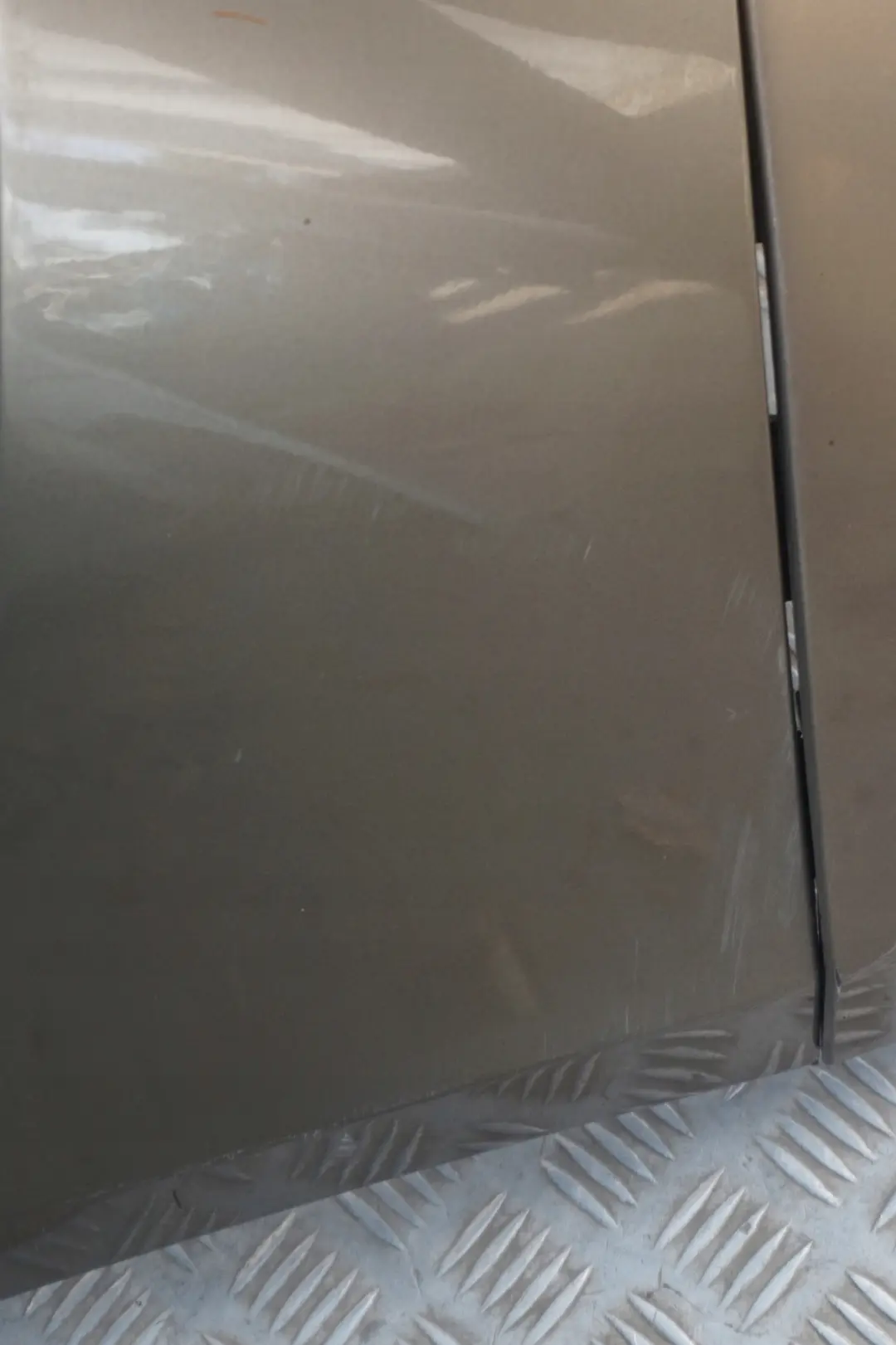 Bumper Trim Panel PDC Sonora Metallic - A23 to BMW 1 SERIES 2 E87 Rear with Part number 32630 BMW 1 SERIES 2 E87 Rear Bumper Trim Panel PDC Sonora Metallic - A23 - SKU 0032630-SON2 - Part number 32630