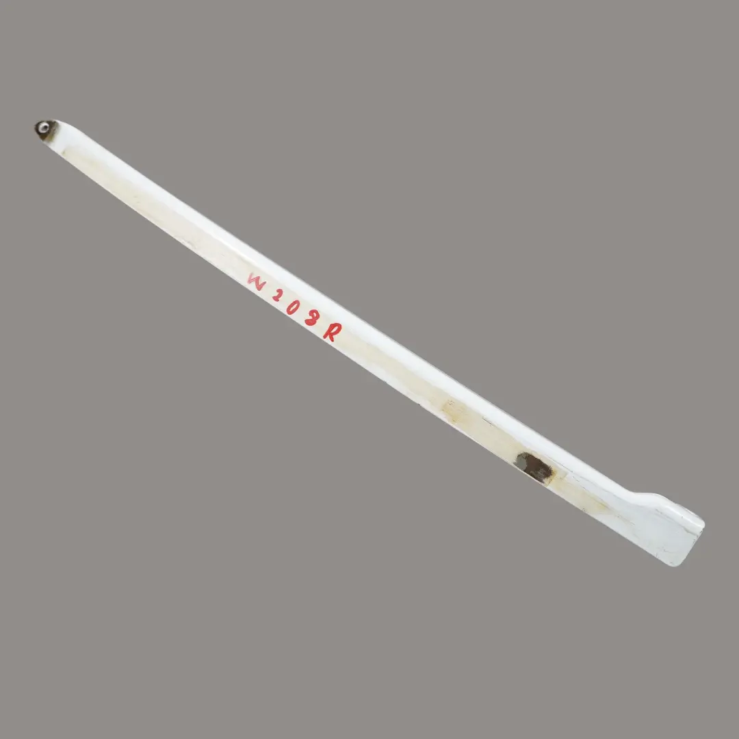 W208 Porta anteriore destra Finestrino Guida Striscia per Mercedes CLK con numero di parte A2087250230 Mercedes CLK W208 Porta anteriore destra Finestrino Guida Striscia - SKU A2087250230 - Numero di parte A2087250230