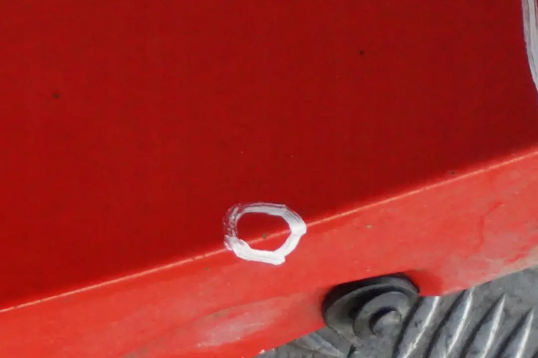 Bas de Porte Seuil a Gauche Rouge Clair Rouge - 314 pour BMW Z4 Serie E85 E86 à propos du numéro de pièce 0031109 BMW Z4 Serie E85 E86 Bas de Porte Seuil a Gauche Rouge Clair Rouge - 314 - SKU 0031109-HELL - Numéro de pièce 0031109