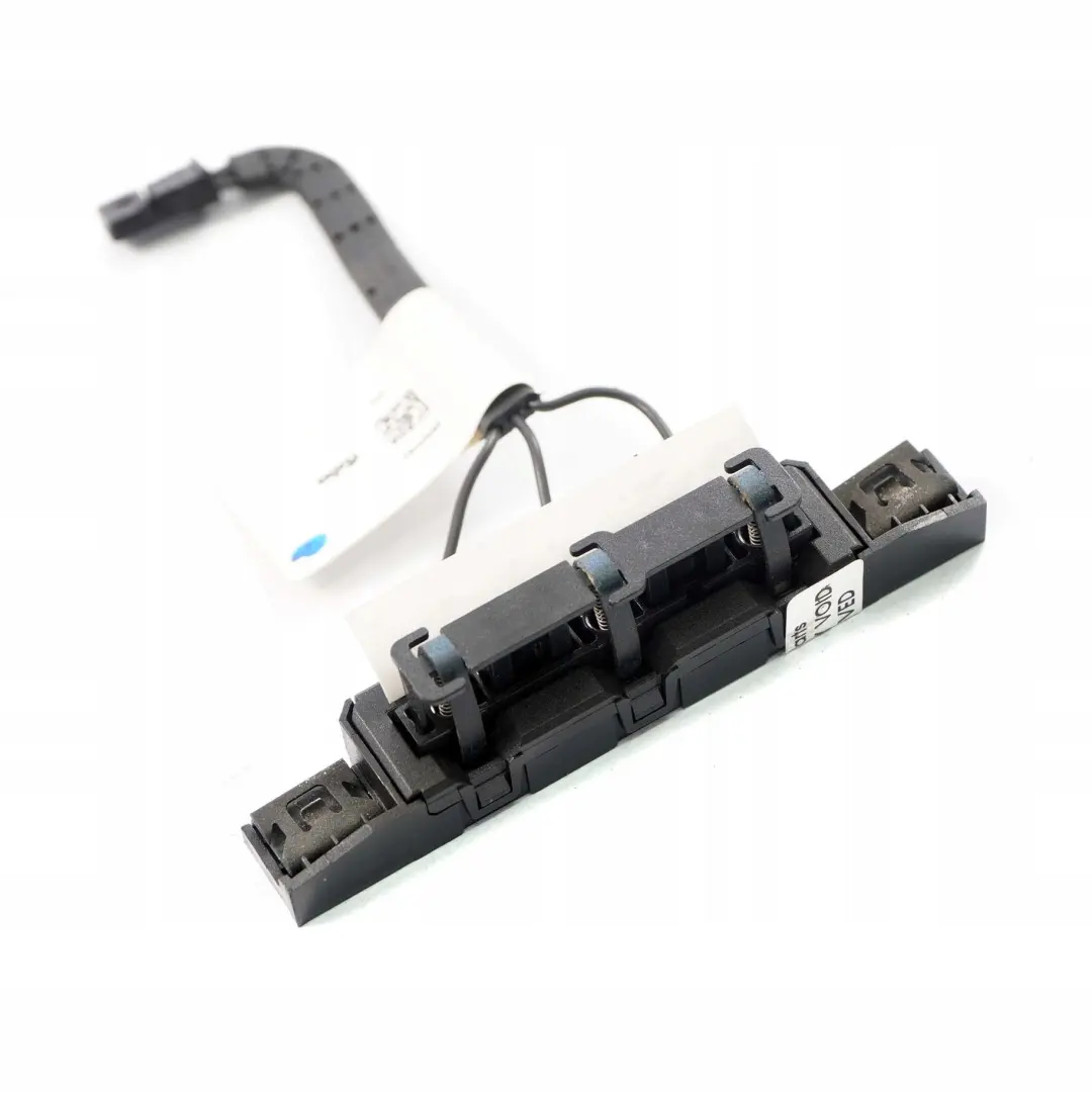  Mercedes-Benz C-Klasse W204 Rechts Steuergeräte Antennenverstärker A204827024 - SKU A2048270248 - Teilenummer A2048270248