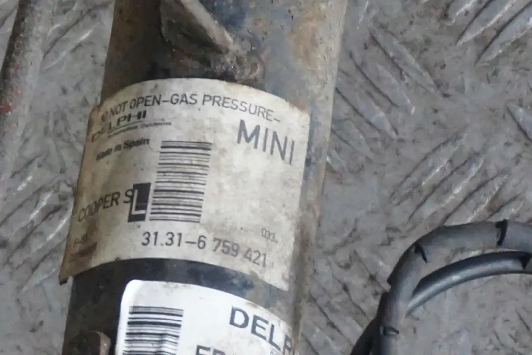 170PS Amortisseur a L'Avant Gauche pour Mini R53 COOPER S W11 1.6 à propos du numéro de pièce 6759421 Mini R53 COOPER S W11 1.6 170PS Amortisseur a L'Avant Gauche - SKU 6759421 - Numéro de pièce 6759421