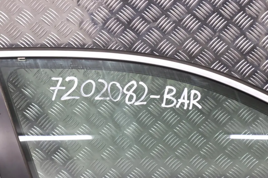 Droite Barbera Rouge Metallique - A39 pour BMW E65 E66 Porte avant à propos du numéro de pièce 7202082 BMW E65 E66 Porte avant Droite Barbera Rouge Metallique - A39 - SKU 7202082-BAR - Numéro de pièce 7202082