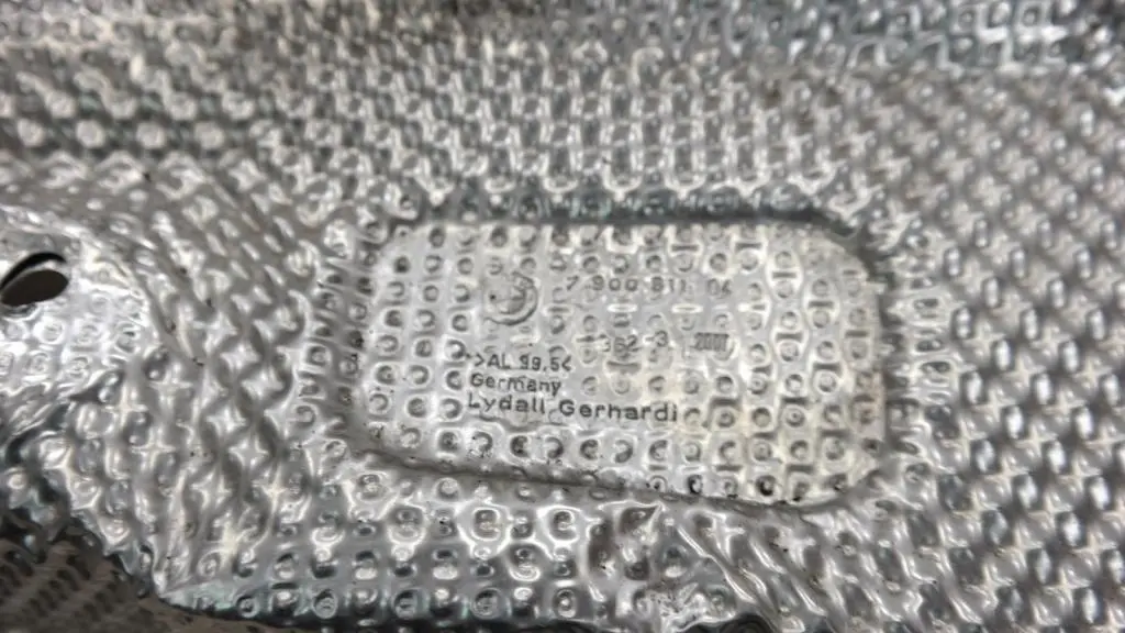 Front Left N/S Heat Insulation Housing Cover Plate to BMW 3 Series E90 E92 E93 M3 with Part number 7900811 BMW 3 Series E90 E92 E93 M3 Front Left N/S Heat Insulation Housing Cover Plate - SKU 7900811 - Part number 7900811