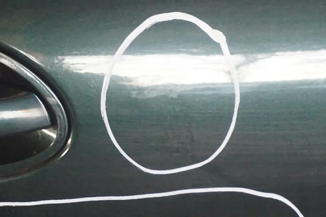 Passeggero Portiera Posteriore Destra Verde Oxford Metallico - 430 per BMW E65 con numero di parte 7202084 BMW E65 Passeggero Portiera Posteriore Destra Verde Oxford Metallico - 430 - SKU 7202084-OXF - Numero di parte 7202084