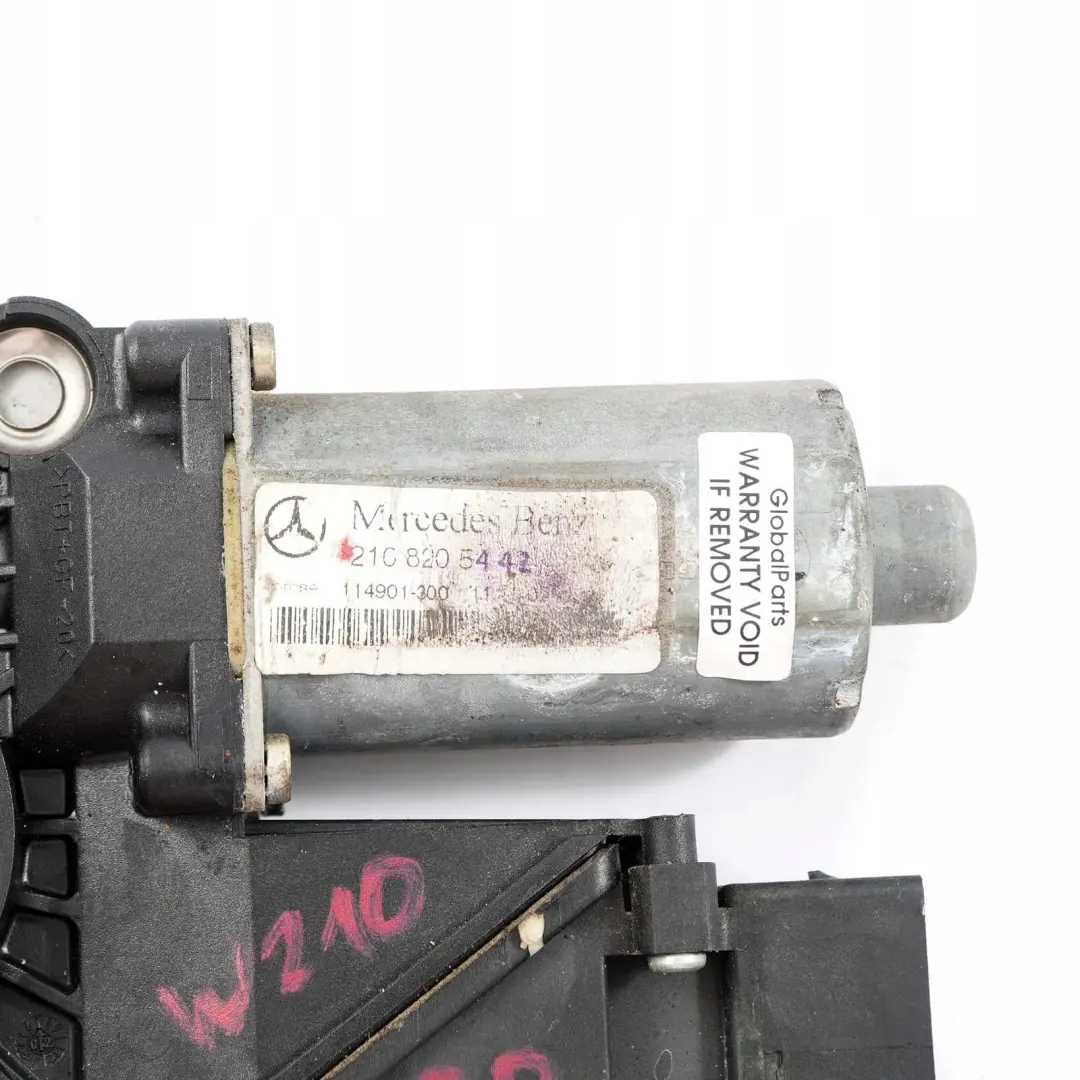 Mercedes-Benz W210 Moteur du régulateur de la vitre arrière droite pour à propos du numéro de pièce A2108205442 Mercedes-Benz W210 Moteur du régulateur de la vitre arrière droite - SKU A2108205442 - Numéro de pièce A2108205442
