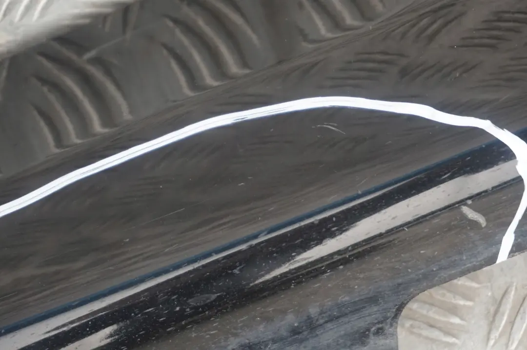 BMW E90 E91 Listello Portiera Apertura Gonna Sinistro Nero - SKU 0032951-SCH8 - Numero di parte 32951