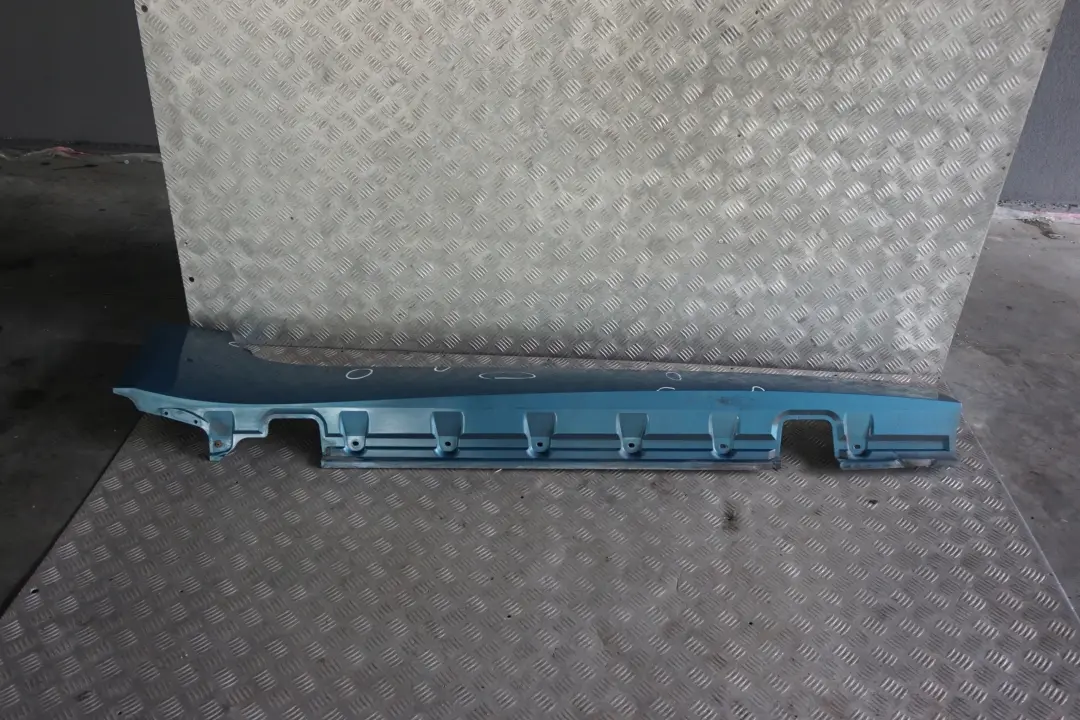 Right O/S Sill Strip Skirt Kick Panel Maledivenblau Blue to BMW Z4 Series E85 E86 with Part number 0031108 BMW Z4 Series E85 E86 Right O/S Sill Strip Skirt Kick Panel Maledivenblau Blue - SKU 0031108-MAB - Part number 0031108