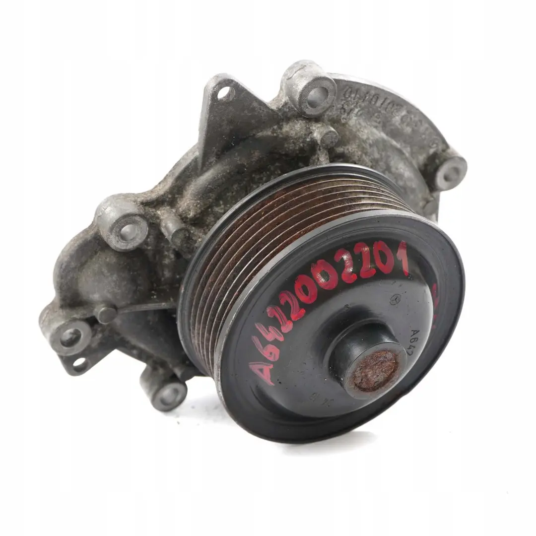  Mercedes-Benz E M W164 W211 W212 Diesel OM642 Pompe a Liquide de Refroidissement - SKU A6422002201 - Numéro de pièce A6422002201