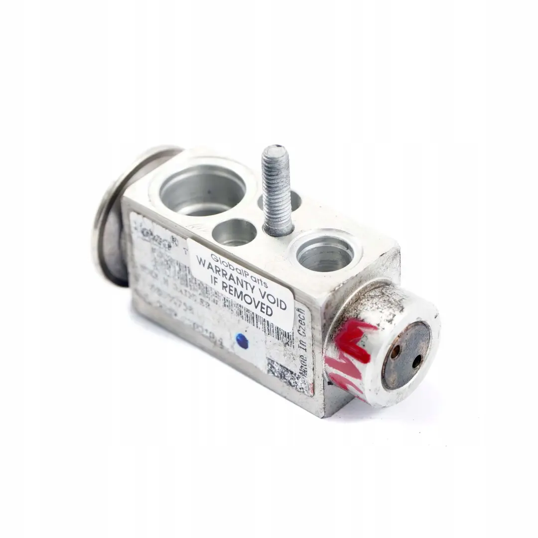 Zawór rozprężny do MERCEDES A B W169 W245 o numerze A2208300384 MERCEDES A B W169 W245 Zawór rozprężny - SKU A2208300384 - Numer Części A2208300384