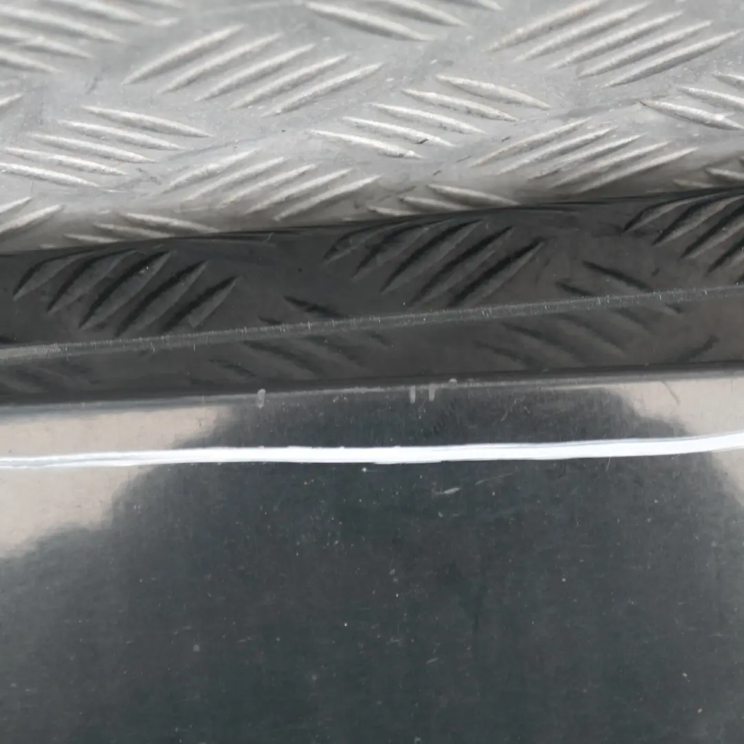 BMW E87 Sill Strip Faldón Lateral Derecho Schwarz 2 - 668 - SKU 0032948-SCH11 - Número de pieza 32948