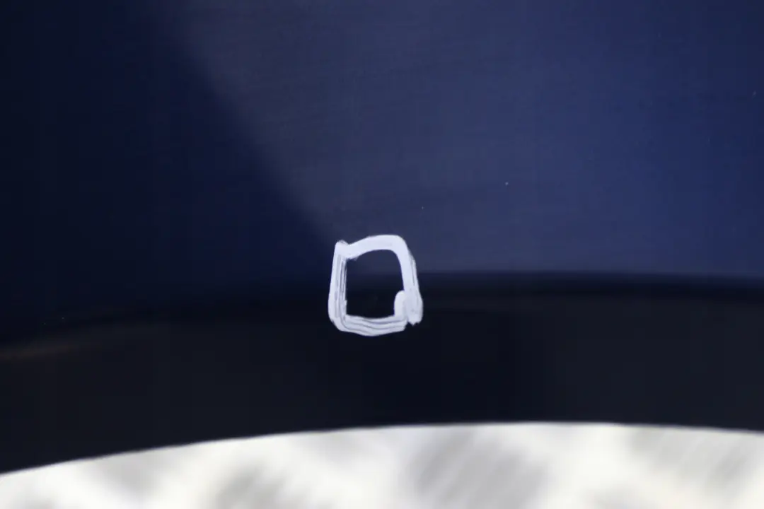 Błotnik prawy przedni Mysticblau do BMW E60 E61 o numerze 7111430 BMW E60 E61 Błotnik prawy przedni Mysticblau - SKU 7111430-MYS3 - Numer Części 7111430