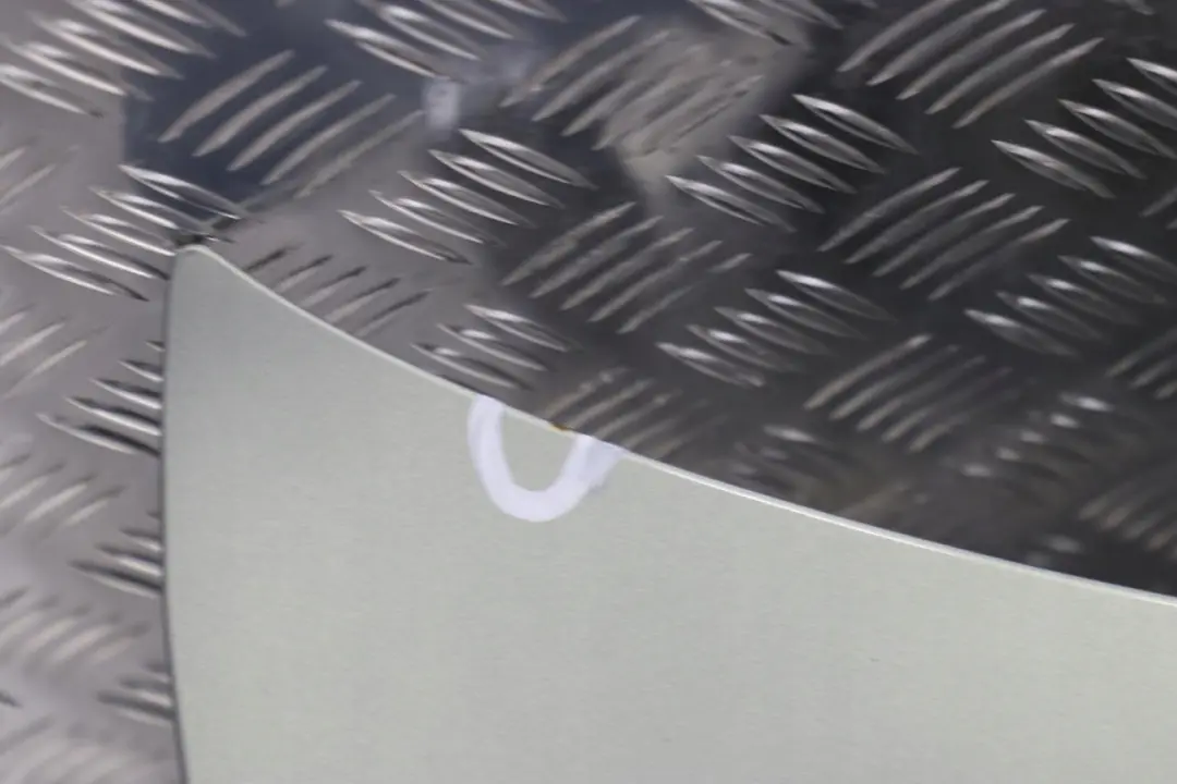 Klapa tylna tył bagażnika Arktis do BMW E90 o numerze 41627151491 BMW E90 Klapa tylna tył bagażnika Arktis - SKU 7151491-AM - Numer Części 41627151491