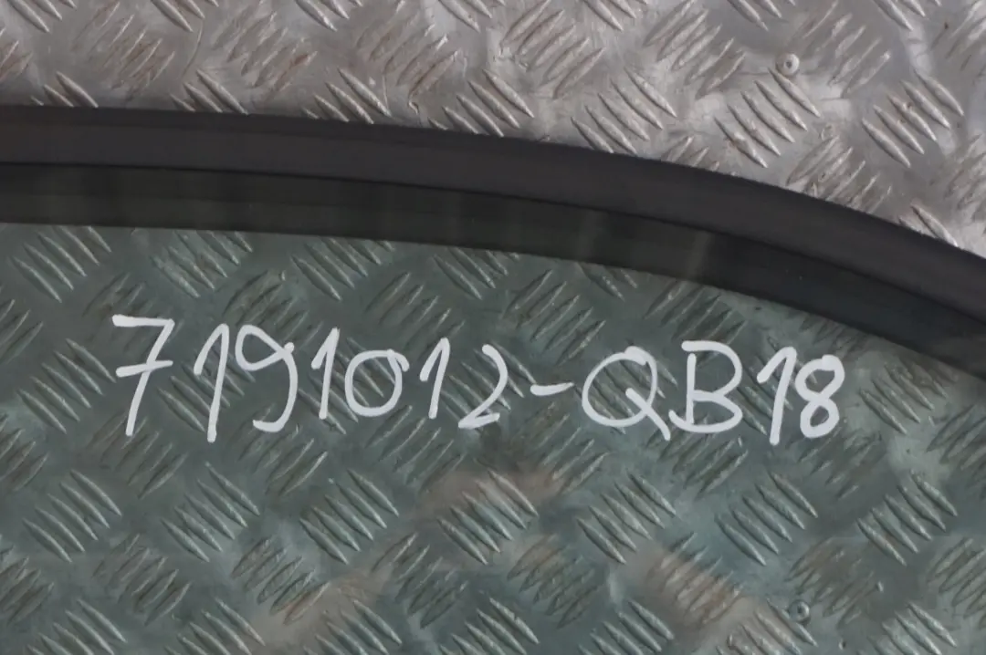 drzwi prawe przednie Quarzblau A18 do BMW 1 E87 o numerze 7191012 BMW 1 E87 drzwi prawe przednie Quarzblau A18 - SKU 7191012-QB18 - Numer Części 7191012