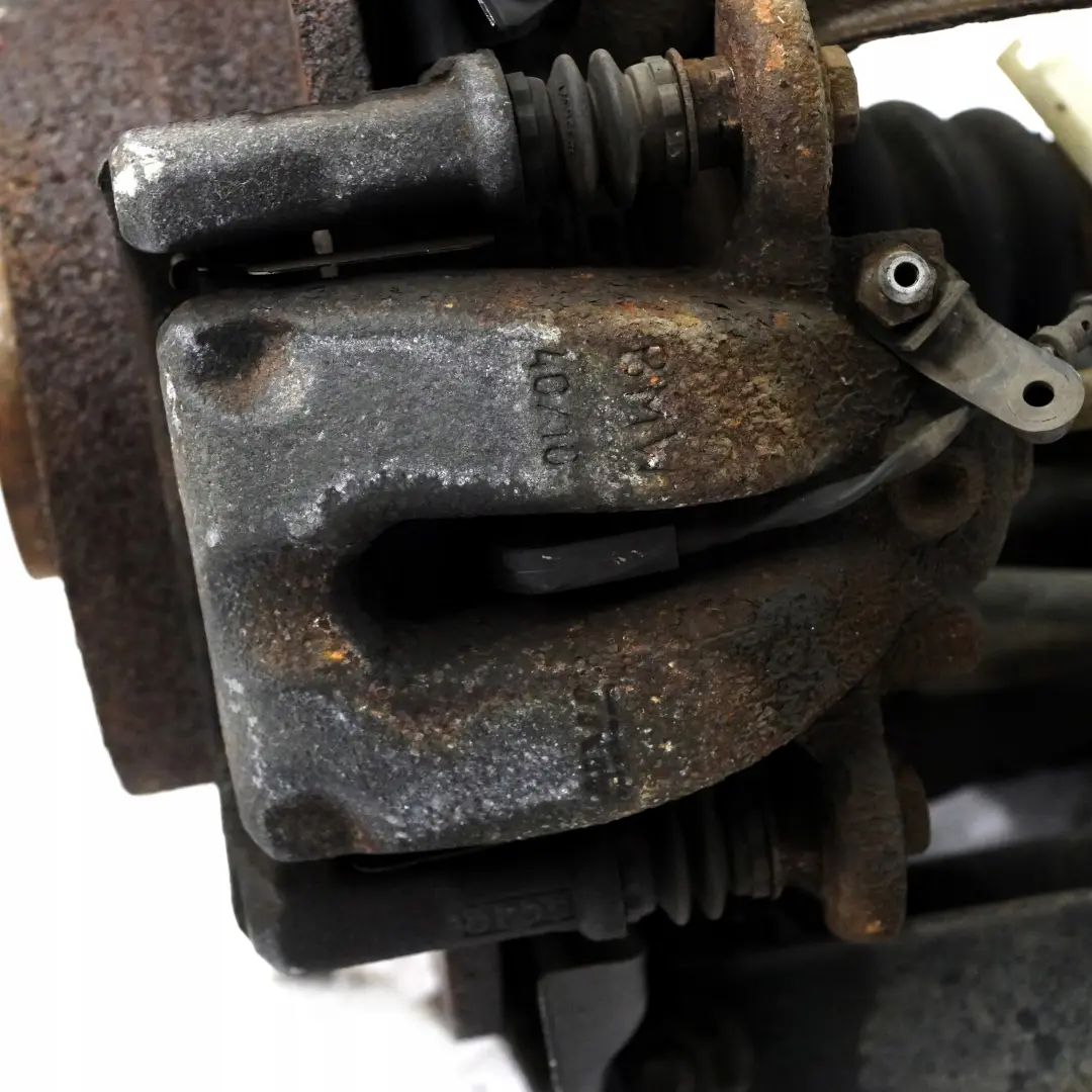 BMW Serie E81 E87 LCI 116d N47 L'Arbre De Sortie Pivotement Gauche Arriere - SKU 6774810-32 - Numéro de pièce 6774810