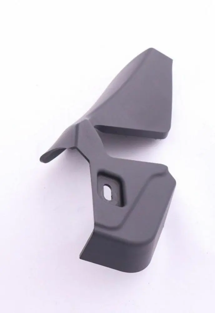 Osłona obudowa pasa prawa do BMW Cabrio E88 o numerze 6983122 BMW Cabrio E88 Osłona obudowa pasa prawa - SKU 6983122 - Numer Części 6983122