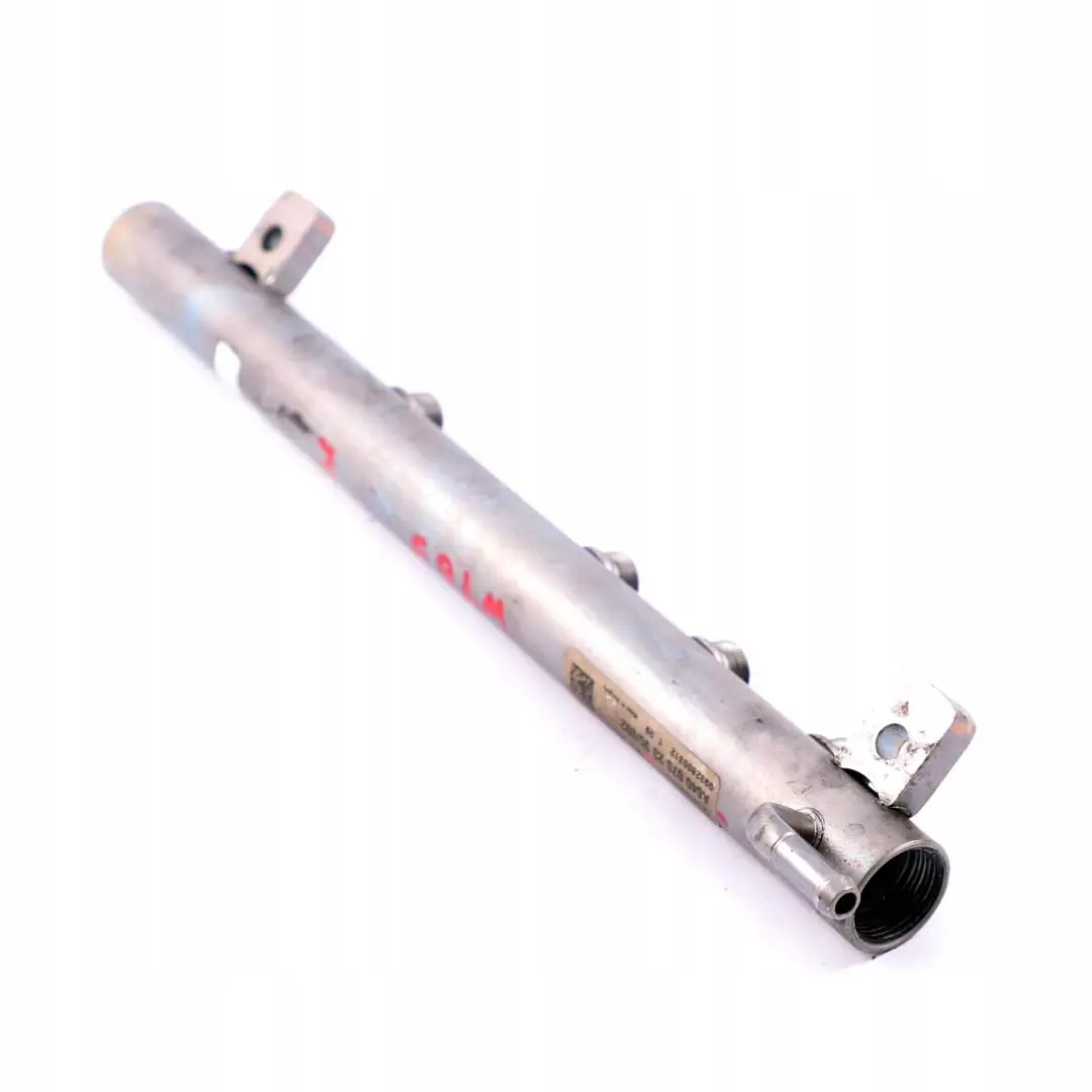 Mercedes-Benz W169 W245 Diesel OM640 Rampe D'Injection Verteilrohr pour à propos du numéro de pièce A6400702395 Mercedes-Benz W169 W245 Diesel OM640 Rampe D'Injection Verteilrohr - SKU A6400702395 - Numéro de pièce A6400702395