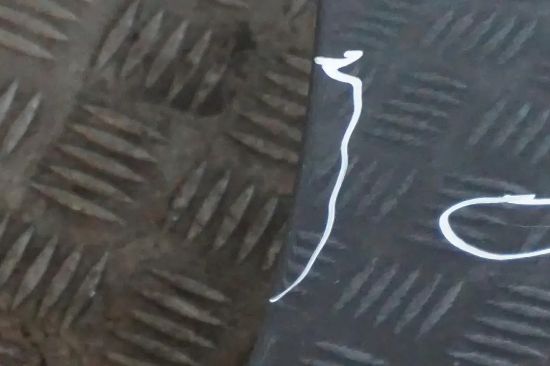 Beifahrer Tür Vorne Rechts Titangrau Titan Grau Metallic A36 für BMW 7 er E65 E66 mit Teilenummer 7202082 BMW 7 er E65 E66 Beifahrer Tür Vorne Rechts Titangrau Titan Grau Metallic A36 - SKU 7202082-TGR1 - Teilenummer 7202082