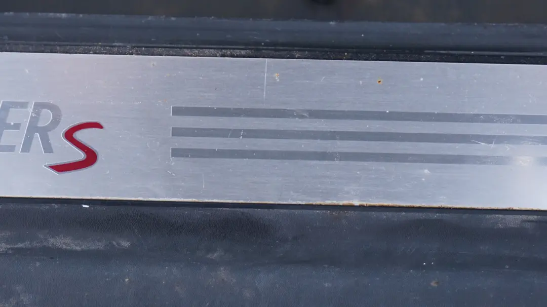 Door Sill Cover Side Skirt Right O/S to Mini Cooper S R56 R57 R58 R59 with Part number 7147916 Mini Cooper S R56 R57 R58 R59 Door Sill Cover Side Skirt Right O/S - SKU 7147916-1 - Part number 7147916