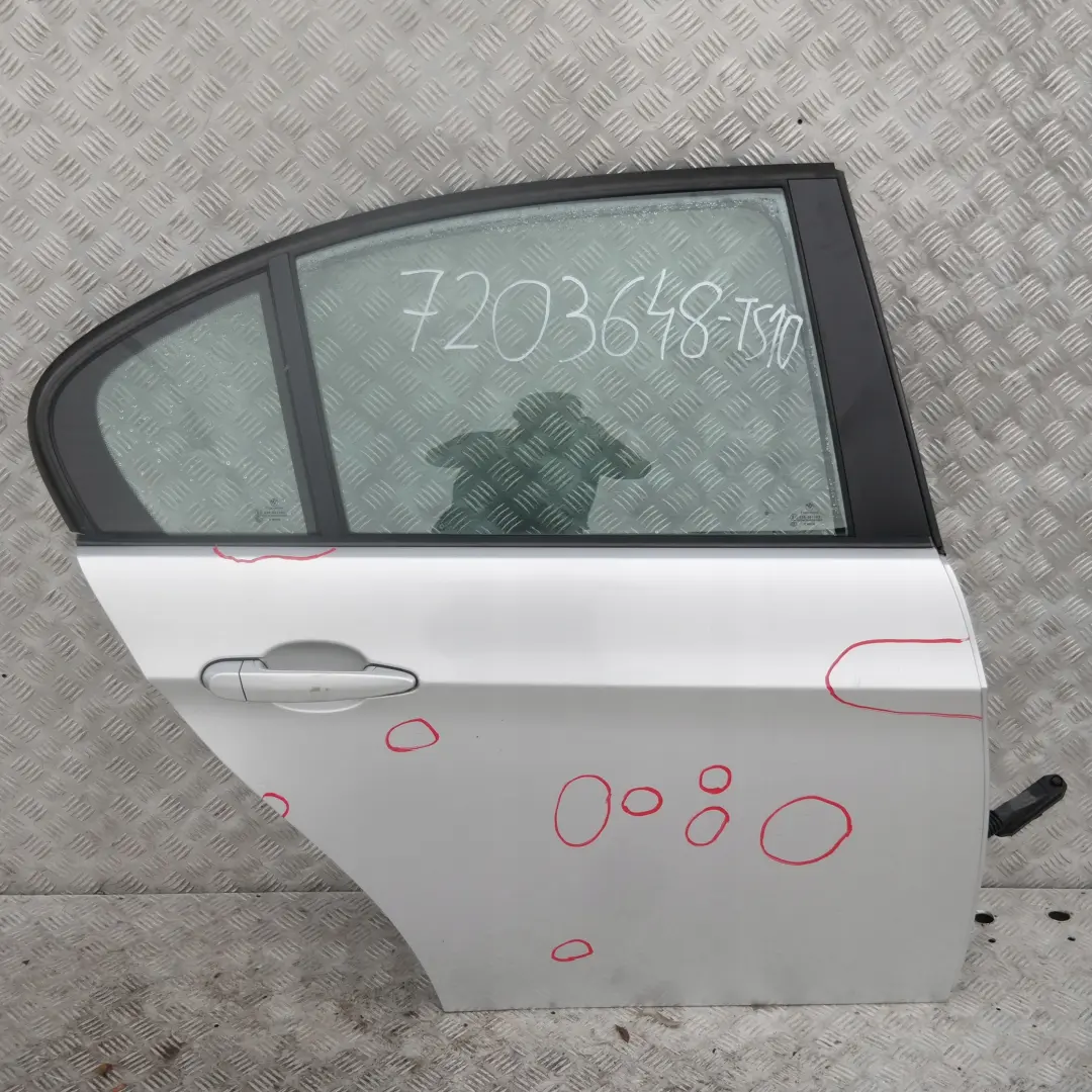 Beifahrer Tür hinten rechts Titansilber Silber 354 für BMW 3 er E90 LCI mit Teilenummer 7203648 BMW 3 er E90 LCI Beifahrer Tür hinten rechts Titansilber Silber 354 - SKU 7203648-TS10 - Teilenummer 7203648