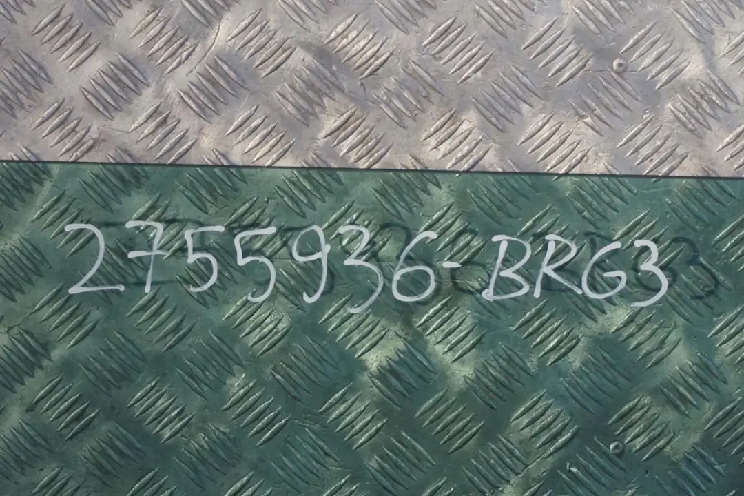 Door Front Right O/S British Racing Green to BMW Mini 3 Cooper R55 R56 R57 R58 R59 with Part number 2755936 BMW Mini 3 Cooper R55 R56 R57 R58 R59 Door Front Right O/S British Racing Green - SKU 2755936-BRG3 - Part number 2755936