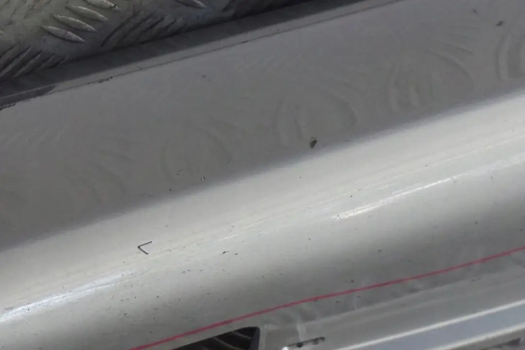 BMW E60 E61 M5 M Sport Bas de Porte Couverture Seuil A Gauche Argent Titane - SKU 0396899-TS2 - Numéro de pièce 0396899