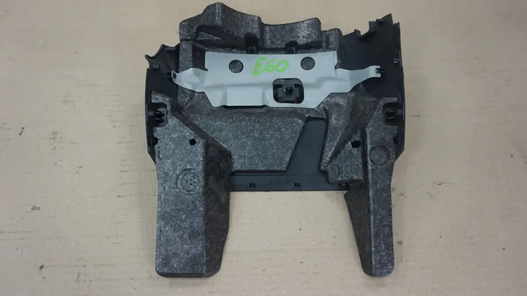 Verkleidung Frontteil 6947828 für BMW 5 6 er 2 E60 E61 E63 E64 mit Teilenummer 6947775 BMW 5 6 er 2 E60 E61 E63 E64 Verkleidung Frontteil 6947828 - SKU 6947775-2 - Teilenummer 6947775