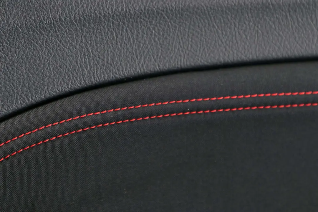 BMW F21 Trasero Derecho Lateral Panel Revestimiento Tela Antracita Rojo - SKU 7285400 - Número de pieza 7285400