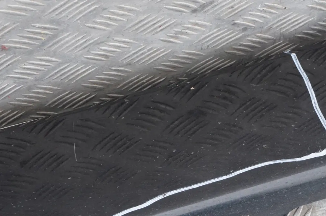 BMW E60N E61N LCi 1 Zócalo Cubierta Falda Lateral Derecha Negro Zafiro - SKU 0422465-BS1 - Número de pieza 0422465