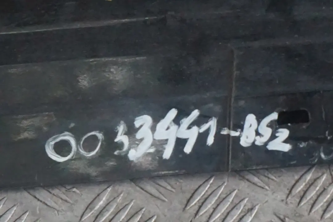 Bas de Porte Couverture Seuil a Gauche Noir Sapphire pour BMW 3 E90 E91 M Sport à propos du numéro de pièce 0033441 BMW 3 E90 E91 M Sport Bas de Porte Couverture Seuil a Gauche Noir Sapphire - SKU 0033441-BS2 - Numéro de pièce 0033441