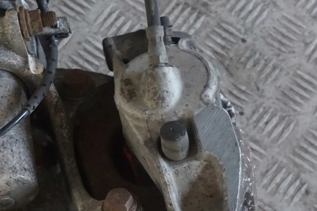 M57N2 231HP Stoßdämpfer Federbein Vorn Rechts Schwenklager für BMW 7 er E66 730Ld mit Teilenummer 6786532 BMW 7 er E66 730Ld M57N2 231HP Stoßdämpfer Federbein Vorn Rechts Schwenklager - SKU 6786532 - Teilenummer 6786532