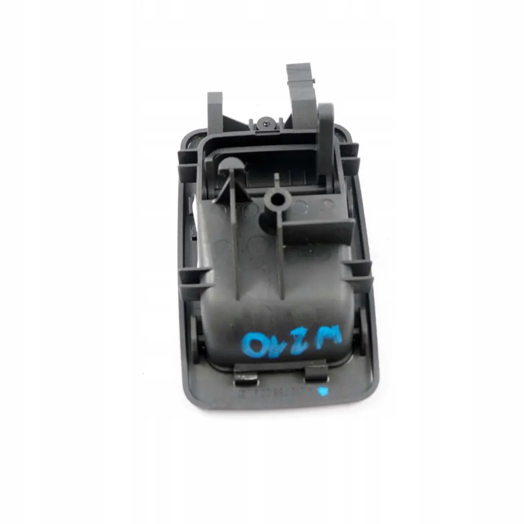  Mercedes-Benz S210 Tailgate Trunk Lid Grab Handle Interior Open - SKU A2107660091 - Número de pieza A2107660091