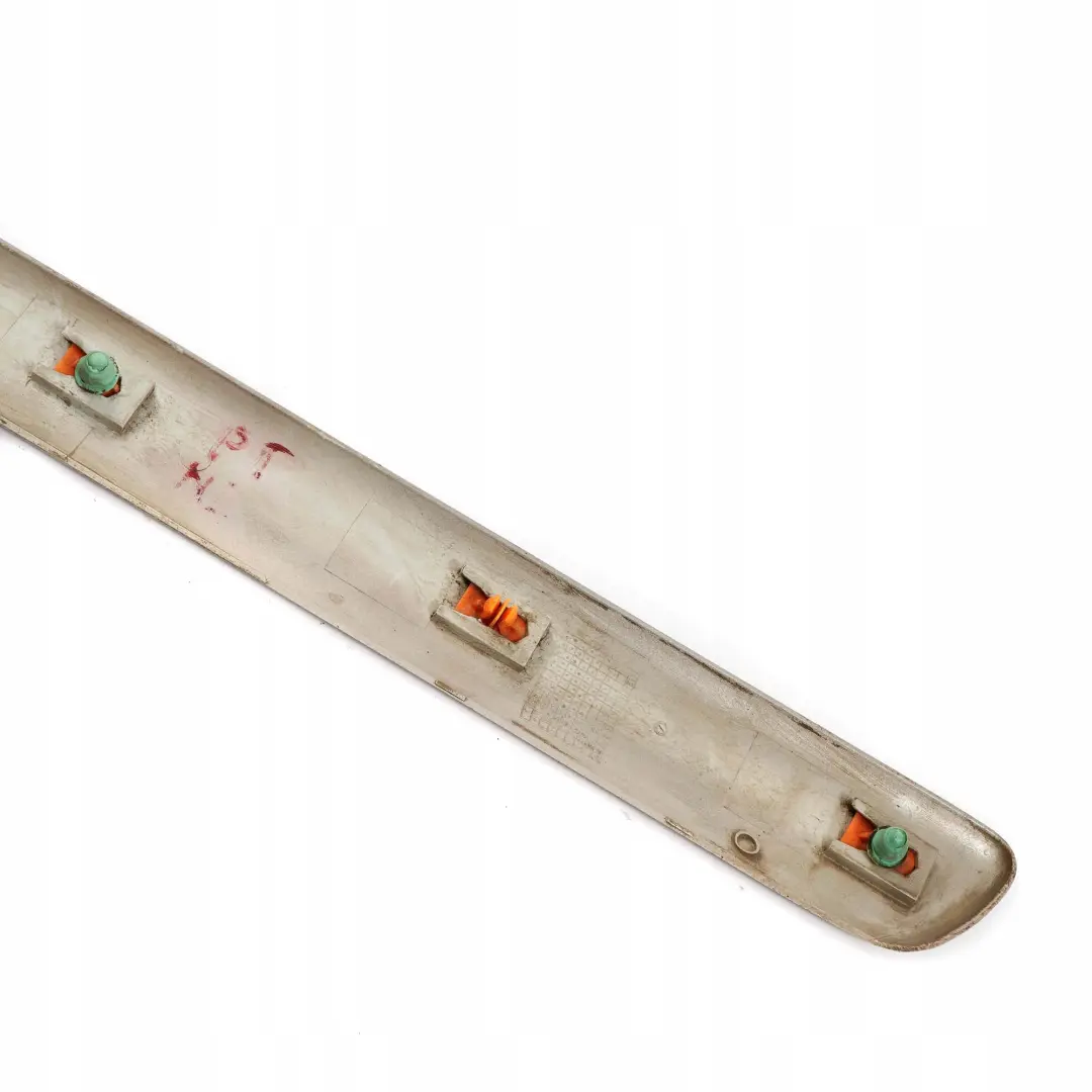 Mercedes-benz M ML W163 Seuil Bandes Decoratives Arriere Droite Travertin Beige pour à propos du numéro de pièce A1636900462 Mercedes-benz M ML W163 Seuil Bandes Decoratives Arriere Droite Travertin Beige - SKU A1636900462-TRB - Numéro de pièce A1636900462