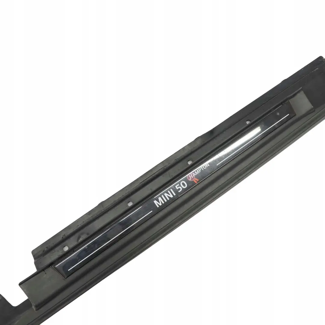 Cote Revetement Seuil Hampton a Gauche pour Mini Clubman R55 à propos du numéro de pièce 7167591 Mini Clubman R55 Cote Revetement Seuil Hampton a Gauche - SKU 7167591-2 - Numéro de pièce 7167591