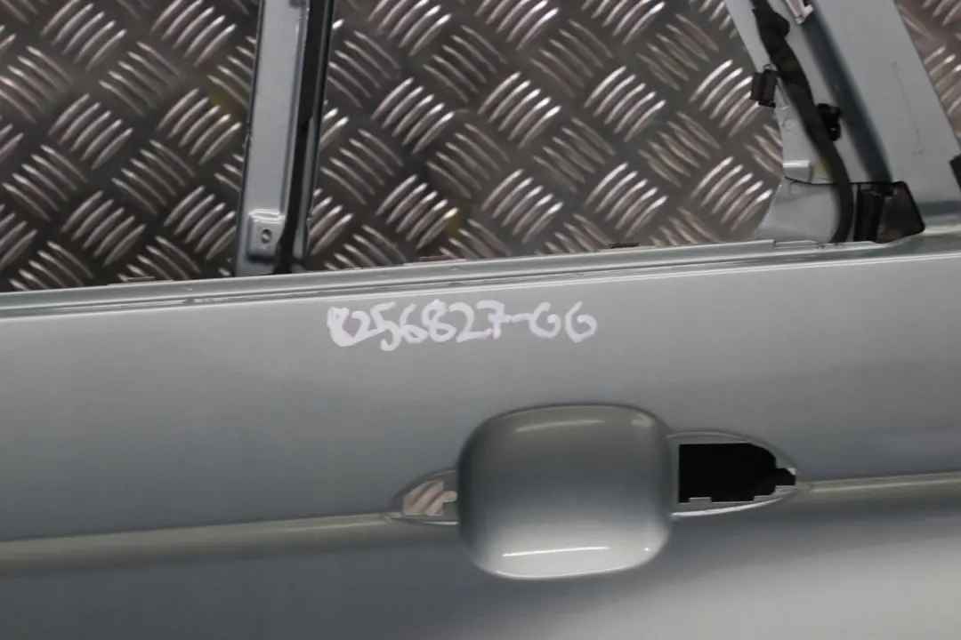Door Rear Left N/S Graugruen Grey Green Metallic - 442 to BMW X5 SERIES E53 with Part number 8256827 BMW X5 SERIES E53 Door Rear Left N/S Graugruen Grey Green Metallic - 442 - SKU 8256827-GG - Part number 8256827
