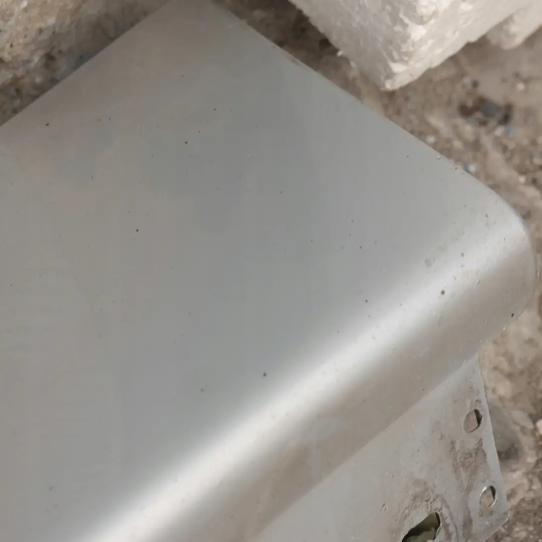 listwa nakładka próg lewa titansilber 354 do BMW E90 o numerze 32951 BMW E90 listwa nakładka próg lewa titansilber 354 - SKU 0032951-TS9 - Numer Części 32951