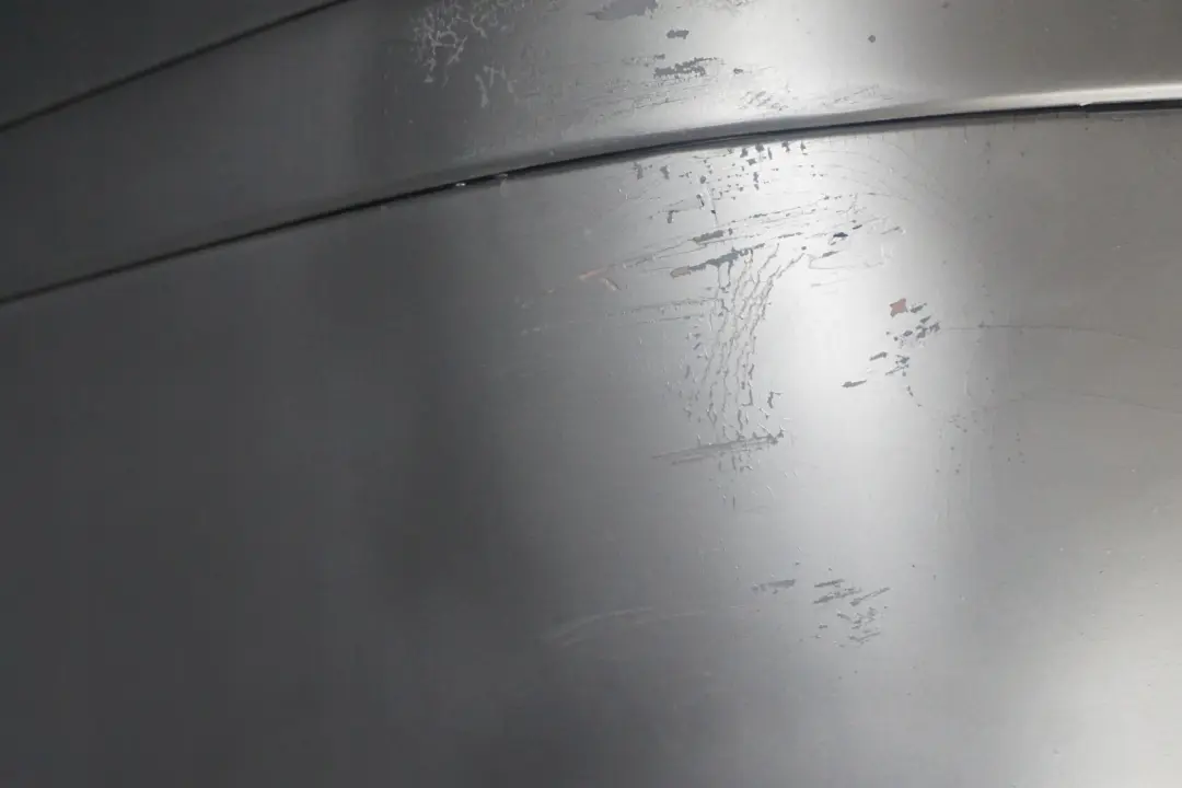 Zderzak tylny tył titansilber do BMW E65 E66 E67 o numerze 0136743 BMW E65 E66 E67 Zderzak tylny tył titansilber - SKU 0136743-TS1 - Numer Części 0136743