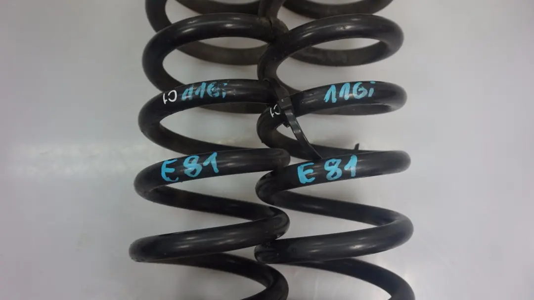 Suspension Trasera Izquierda Derecha Muelle helicoidal Juego N/ para BMW E81 C1 con número de pieza Coil Spring Set BMW E81 C1 Suspension Trasera Izquierda Derecha Muelle helicoidal Juego N/ - SKU E81 C1 Rear Coil Spring Set - Número de pieza Coil Spring Set