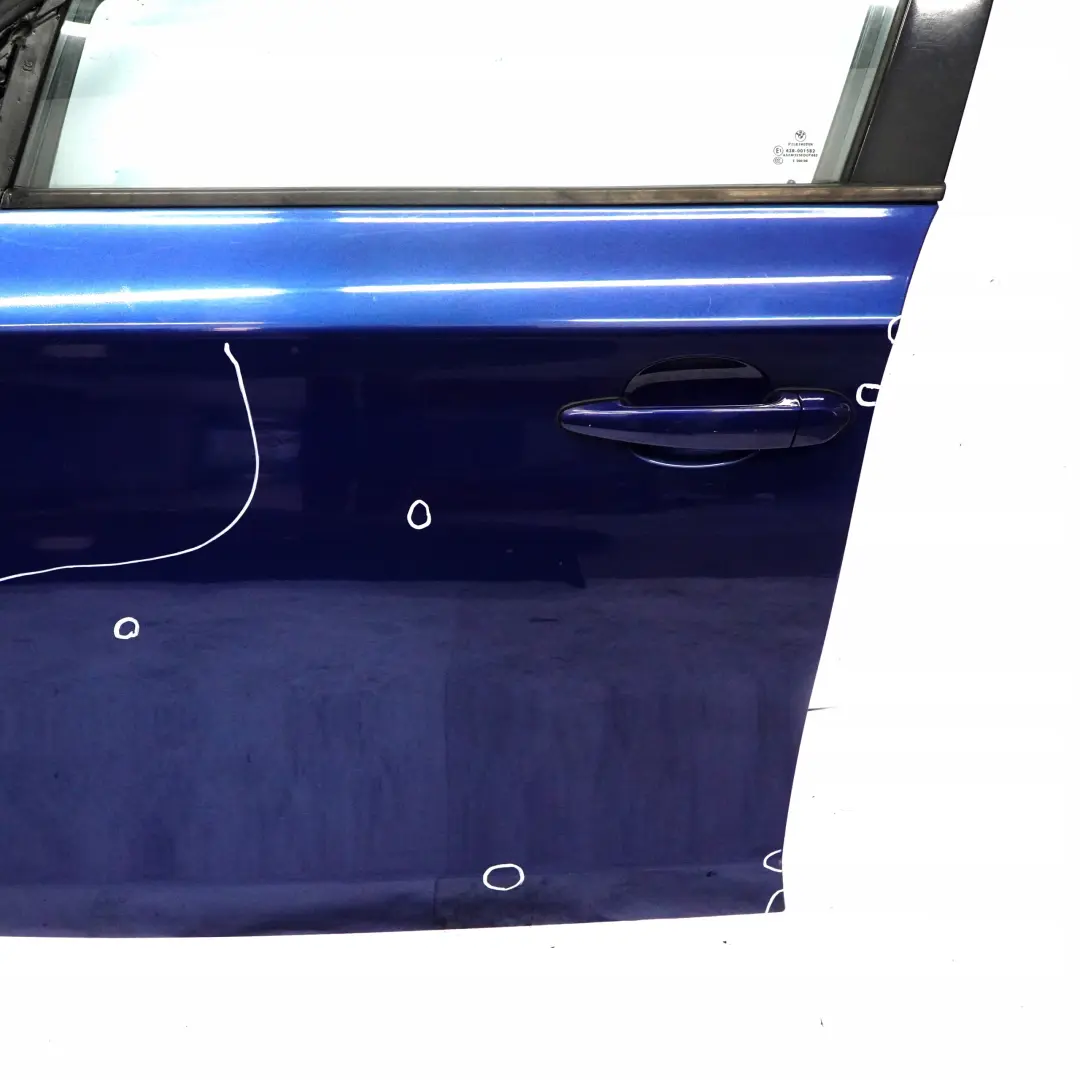 Tür Vorne Links Le Mans Blau Metallic - 381 für BMW 1 er E87 LCI mit Teilenummer 7191011 BMW 1 er E87 LCI Tür Vorne Links Le Mans Blau Metallic - 381 - SKU 7191011-LMB2 - Teilenummer 7191011