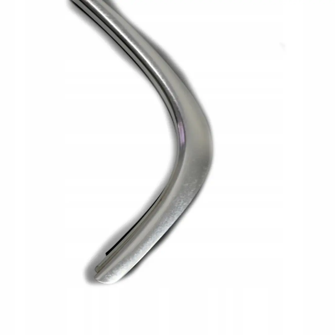 Embellecedor Marco Lateral Izquierdo Cromo para BMW E90 E90N LCI con número de pieza 7121235 BMW E90 E90N LCI Embellecedor Marco Lateral Izquierdo Cromo - SKU 7121235 - Número de pieza 7121235